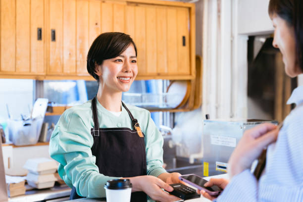 Restaurant team using Wonder payments